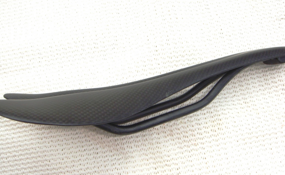 Bild 1 von Voll 3K Carbon Fiber Sattel Rennrad Sportsattel MTB Fahrradsattel Trekk 100g