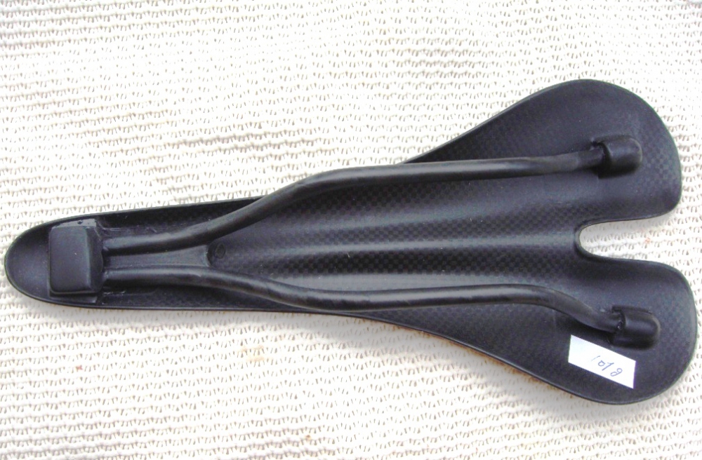Bild 1 von Voll 3K Carbon Fiber Sattel Rennrad Sportsattel MTB Fahrradsattel Trekk 100g