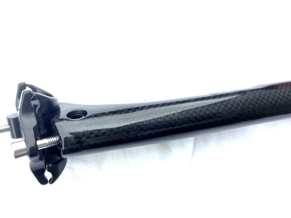 Bild 1 von Voll Carbonsattelstütze Aero Sattelstütze mit Titanschrauben 31,6 / 27,2 mm