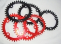 Bild 2 von Aluminium Fahrrad Kettenblatt Kettenblätter Oval Chainring BCD104mm 32T 34T 36T  / (Farbe) Rot / (Zähn) 32T